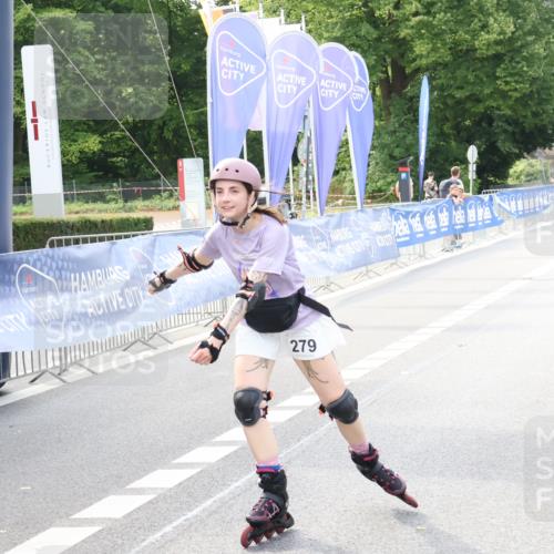 29.06.2025 - hella hamburg halbmarathon Strokosch-Dieckow http://msf.ph/oto/8193875 29.06.2025 09:36:27 Ziel 20120, 20279, 20393 meine-sportfotos.de
