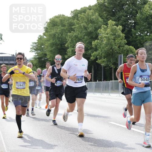 29.06.2025 - hella hamburg halbmarathon Jannik Wohlers http://msf.ph/oto/8193924 29.06.2025 09:46:14 Lombardsbrücke 1344, 1889, 2243, 4477, 4944, 5048, 5152, 6683, 7628, 8312, 8784, 10298, 10927, 10929, 11230, 11304, 11661, 12447, 12987, 13961, 14310, 14450, 15902, 16065, 16140, 16243, 16505, 16619, 16811, 16957, 17751, 18277, 18422 meine-sportfotos.de