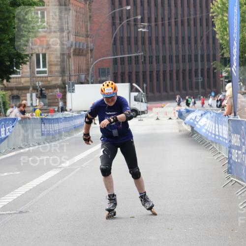 29.06.2025 - hella hamburg halbmarathon Strokosch-Dieckow http://msf.ph/oto/8193926 29.06.2025 09:36:52 Ziel 20094 meine-sportfotos.de