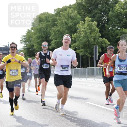 29.06.2025 - hella hamburg halbmarathon Jannik Wohlers http://msf.ph/oto/8193968 29.06.2025 09:46:14 Lombardsbrücke 1344, 1889, 2243, 4477, 4944, 5048, 5152, 6683, 7628, 8312, 8784, 10298, 10927, 10929, 11230, 11304, 11661, 12447, 12987, 13961, 14310, 14450, 15902, 16065, 16140, 16243, 16505, 16619, 16811, 16957, 17751, 18277, 18422 meine-sportfotos.de