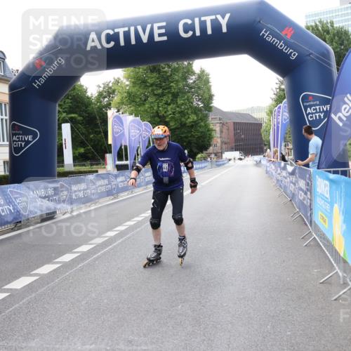 29.06.2025 - hella hamburg halbmarathon Strokosch-Dieckow http://msf.ph/oto/8194016 29.06.2025 09:36:55 Ziel 20094 meine-sportfotos.de