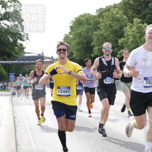 29.06.2025 - hella hamburg halbmarathon Jannik Wohlers http://msf.ph/oto/8194055 29.06.2025 09:46:15 Lombardsbrücke 1344, 1889, 2243, 4477, 4944, 5048, 5152, 6683, 7628, 8312, 10298, 10927, 10929, 11230, 11304, 11661, 12447, 12899, 12987, 13961, 14310, 14450, 15902, 16243, 16505, 16619, 16811, 16957, 17751, 18026, 18277, 18422 meine-sportfotos.de