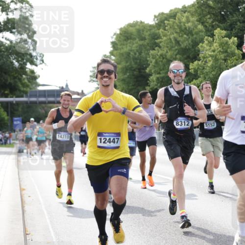 29.06.2025 - hella hamburg halbmarathon Jannik Wohlers http://msf.ph/oto/8194078 29.06.2025 09:46:15 Lombardsbrücke 1344, 1889, 2243, 4477, 4944, 5048, 5152, 6683, 7628, 8312, 10298, 10927, 10929, 11230, 11304, 11661, 12447, 12899, 12987, 13961, 14310, 14450, 15902, 16243, 16505, 16619, 16811, 16957, 17751, 18026, 18277, 18422 meine-sportfotos.de