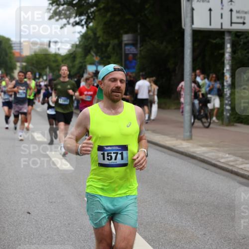 29.06.2025 - hella hamburg halbmarathon Yannick Fuchs http://msf.ph/oto/8194203 29.06.2025 10:31:31 20KM 1385, 1411, 1571, 2121, 3959, 4865, 5092, 5315, 5961, 6529, 7482, 7831, 8084, 8121, 8362, 9296, 9313, 10680, 10738, 11120, 11833, 13972, 16523, 17024, 17192, 17306, 17658, 17723, 18038, 18062, 18384, 18733, 18824 meine-sportfotos.de