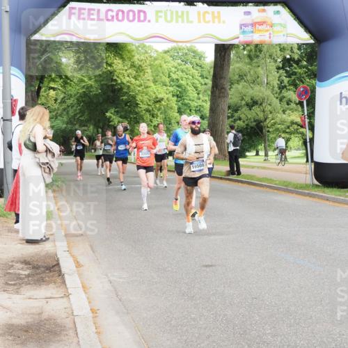 29.06.2025 - hella hamburg halbmarathon MichiJ http://msf.ph/oto/8194222 29.06.2025 10:20:19 Zwischen KM18-KM19 3201, 7055, 9381, 16508, 18235 meine-sportfotos.de