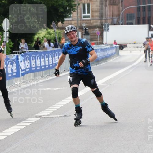 29.06.2025 - hella hamburg halbmarathon Strokosch-Dieckow http://msf.ph/oto/8194256 29.06.2025 09:38:07 Ziel 20059, 20061 meine-sportfotos.de