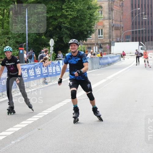 29.06.2025 - hella hamburg halbmarathon Strokosch-Dieckow http://msf.ph/oto/8194293 29.06.2025 09:38:08 Ziel 20059, 20061 meine-sportfotos.de