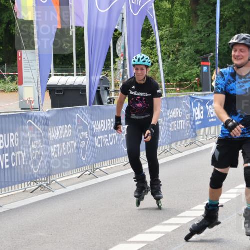29.06.2025 - hella hamburg halbmarathon Strokosch-Dieckow http://msf.ph/oto/8194310 29.06.2025 09:38:09 Ziel 20059, 20061 meine-sportfotos.de