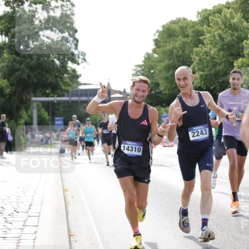 29.06.2025 - hella hamburg halbmarathon Jannik Wohlers http://msf.ph/oto/8194312 29.06.2025 09:46:16 Lombardsbrücke 1344, 1889, 2243, 4477, 4944, 5048, 5152, 6683, 7628, 8312, 10298, 10927, 10929, 11230, 11304, 11661, 12447, 12899, 12987, 13493, 13494, 13961, 14310, 14450, 15902, 16243, 16505, 16619, 16811, 16957, 17137, 17751, 18026, 18277, 18422, 18824 meine-sportfotos.de