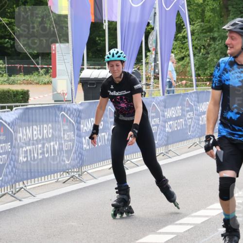 29.06.2025 - hella hamburg halbmarathon Strokosch-Dieckow http://msf.ph/oto/8194327 29.06.2025 09:38:10 Ziel 20059, 20061, 20317 meine-sportfotos.de
