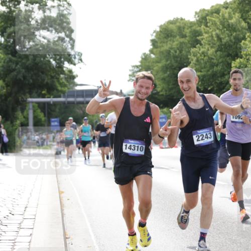 29.06.2025 - hella hamburg halbmarathon Jannik Wohlers http://msf.ph/oto/8194329 29.06.2025 09:46:16 Lombardsbrücke 1344, 1889, 2243, 4477, 4944, 5048, 5152, 6683, 7628, 8312, 10298, 10927, 10929, 11230, 11304, 11661, 12447, 12899, 12987, 13493, 13494, 13961, 14310, 14450, 15902, 16243, 16505, 16619, 16811, 16957, 17137, 17751, 18026, 18277, 18422, 18824 meine-sportfotos.de