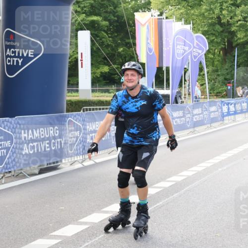 29.06.2025 - hella hamburg halbmarathon Strokosch-Dieckow http://msf.ph/oto/8194352 29.06.2025 09:38:10 Ziel 20059, 20061, 20317 meine-sportfotos.de