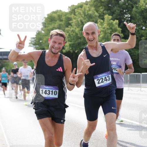 29.06.2025 - hella hamburg halbmarathon Jannik Wohlers http://msf.ph/oto/8194415 29.06.2025 09:46:16 Lombardsbrücke 1344, 1889, 2243, 4477, 4944, 5048, 5152, 6683, 7628, 8312, 10298, 10927, 10929, 11230, 11304, 11661, 12447, 12899, 12987, 13493, 13494, 13961, 14310, 14450, 15902, 16243, 16505, 16619, 16811, 16957, 17137, 17751, 18026, 18277, 18422, 18824 meine-sportfotos.de
