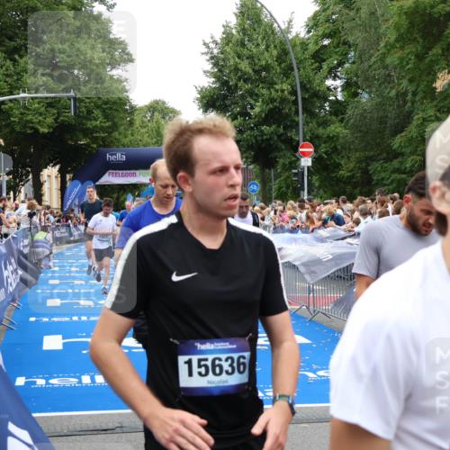 29.06.2025 - hella hamburg halbmarathon Zöllner http://msf.ph/oto/8194428 29.06.2025 10:45:26 Ziel 1697, 2367, 2470, 3186, 5706, 9105, 11469, 12277, 12643, 14703, 17499, 18407, 18638 meine-sportfotos.de