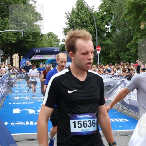 29.06.2025 - hella hamburg halbmarathon Zöllner http://msf.ph/oto/8194471 29.06.2025 10:45:26 Ziel 1697, 2367, 2470, 3186, 5706, 9105, 11469, 12277, 12643, 14703, 17499, 18407, 18638 meine-sportfotos.de