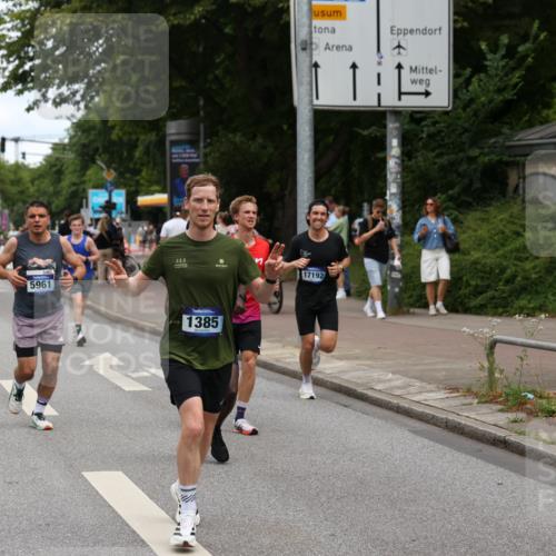 29.06.2025 - hella hamburg halbmarathon Yannick Fuchs http://msf.ph/oto/8194617 29.06.2025 10:31:33 20KM 1385, 1411, 1571, 3959, 4860, 4865, 5003, 5092, 5315, 5961, 6529, 7482, 7831, 8084, 8121, 8362, 9296, 9313, 10680, 10738, 11120, 11833, 13972, 15261, 16523, 17024, 17192, 17306, 17658, 17723, 18038, 18062, 18384, 18733, 18824 meine-sportfotos.de
