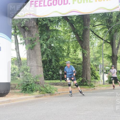 29.06.2025 - hella hamburg halbmarathon KatJ http://msf.ph/oto/8194627 29.06.2025 09:27:42 Zwischen KM18-KM19  meine-sportfotos.de
