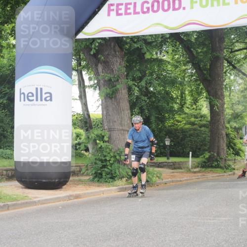 29.06.2025 - hella hamburg halbmarathon KatJ http://msf.ph/oto/8194688 29.06.2025 09:27:42 Zwischen KM18-KM19  meine-sportfotos.de