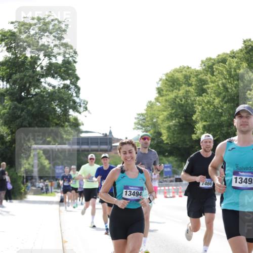 29.06.2025 - hella hamburg halbmarathon Jannik Wohlers http://msf.ph/oto/8194722 29.06.2025 09:46:22 Lombardsbrücke 2243, 4944, 5048, 5152, 5660, 6683, 7466, 7622, 7628, 7867, 8312, 10477, 10927, 11304, 11661, 12447, 12899, 13199, 13493, 13494, 13729, 14310, 14450, 14899, 15902, 16505, 16619, 16811, 16957, 17137, 17751, 18026, 18277, 18357, 18600, 18824 meine-sportfotos.de
