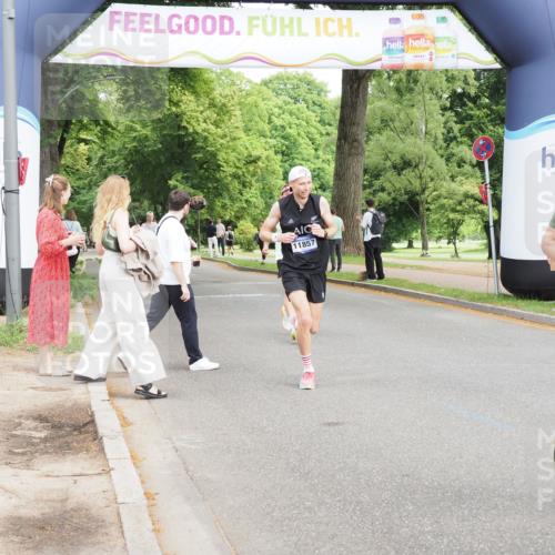 29.06.2025 - hella hamburg halbmarathon MichiJ http://msf.ph/oto/8194773 29.06.2025 10:20:24 Zwischen KM18-KM19 2851, 3201, 5826, 7481, 10017, 11413, 11857, 16508, 17322, 18177 meine-sportfotos.de