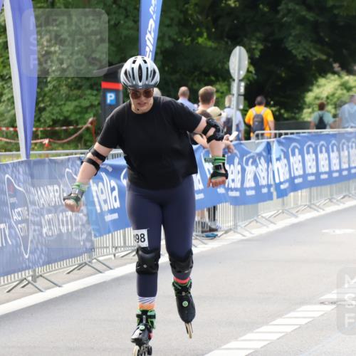 29.06.2025 - hella hamburg halbmarathon Strokosch-Dieckow http://msf.ph/oto/8194782 29.06.2025 09:38:51 Ziel 20498 meine-sportfotos.de