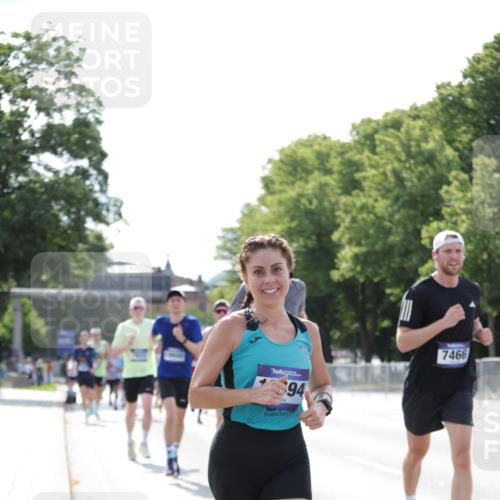 29.06.2025 - hella hamburg halbmarathon Jannik Wohlers http://msf.ph/oto/8194841 29.06.2025 09:46:23 Lombardsbrücke 2243, 4944, 5048, 5152, 5660, 6683, 7466, 7622, 7628, 7867, 8312, 10477, 10927, 11304, 11661, 12447, 12899, 13199, 13493, 13494, 13729, 14310, 14450, 14899, 16417, 16505, 16619, 16811, 16957, 17137, 17329, 17751, 18026, 18277, 18357, 18600, 18824 meine-sportfotos.de