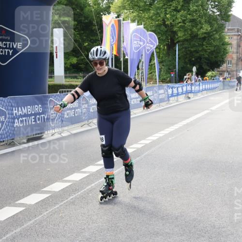 29.06.2025 - hella hamburg halbmarathon Strokosch-Dieckow http://msf.ph/oto/8194876 29.06.2025 09:38:55 Ziel 20323, 20498 meine-sportfotos.de