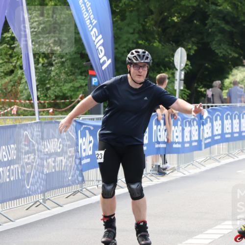 29.06.2025 - hella hamburg halbmarathon Strokosch-Dieckow http://msf.ph/oto/8194915 29.06.2025 09:39:03 Ziel 20323 meine-sportfotos.de