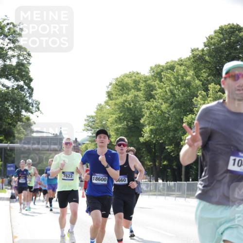 29.06.2025 - hella hamburg halbmarathon Jannik Wohlers http://msf.ph/oto/8194962 29.06.2025 09:46:24 Lombardsbrücke 1053, 2243, 4944, 5048, 5152, 5660, 6683, 7080, 7466, 7622, 7628, 7867, 8312, 10477, 10927, 11304, 11661, 11898, 12447, 12899, 13199, 13493, 13494, 13729, 14310, 14450, 14899, 16417, 16505, 16619, 16811, 16881, 16957, 17137, 17329, 17751, 18026, 18277, 18357, 18600, 18824 meine-sportfotos.de