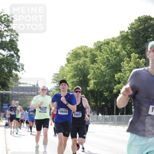 29.06.2025 - hella hamburg halbmarathon Jannik Wohlers http://msf.ph/oto/8194974 29.06.2025 09:46:24 Lombardsbrücke 1053, 2243, 4944, 5048, 5152, 5660, 6683, 7080, 7466, 7622, 7628, 7867, 8312, 10477, 10927, 11304, 11661, 11898, 12447, 12899, 13199, 13493, 13494, 13729, 14310, 14450, 14899, 16417, 16505, 16619, 16811, 16881, 16957, 17137, 17329, 17751, 18026, 18277, 18357, 18600, 18824 meine-sportfotos.de