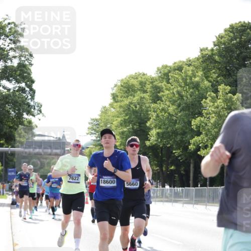29.06.2025 - hella hamburg halbmarathon Jannik Wohlers http://msf.ph/oto/8194983 29.06.2025 09:46:24 Lombardsbrücke 1053, 2243, 4944, 5048, 5152, 5660, 6683, 7080, 7466, 7622, 7628, 7867, 8312, 10477, 10927, 11304, 11661, 11898, 12447, 12899, 13199, 13493, 13494, 13729, 14310, 14450, 14899, 16417, 16505, 16619, 16811, 16881, 16957, 17137, 17329, 17751, 18026, 18277, 18357, 18600, 18824 meine-sportfotos.de