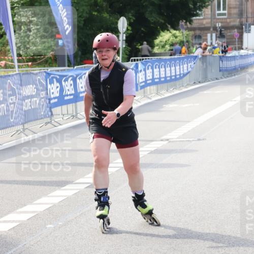 29.06.2025 - hella hamburg halbmarathon Strokosch-Dieckow http://msf.ph/oto/8195080 29.06.2025 09:39:16 Ziel 20167 meine-sportfotos.de