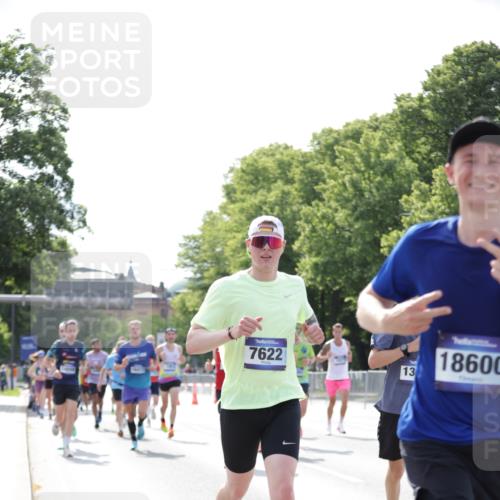 29.06.2025 - hella hamburg halbmarathon Jannik Wohlers http://msf.ph/oto/8195099 29.06.2025 09:46:26 Lombardsbrücke 1053, 1411, 1577, 2243, 4944, 5048, 5152, 5193, 5660, 6683, 7080, 7466, 7622, 7628, 7867, 8312, 8323, 10477, 10927, 11898, 12447, 12899, 13199, 13493, 13494, 13729, 14310, 14450, 14899, 16417, 16505, 16619, 16881, 17137, 17329, 17751, 18026, 18277, 18357, 18600, 18824, 18986 meine-sportfotos.de