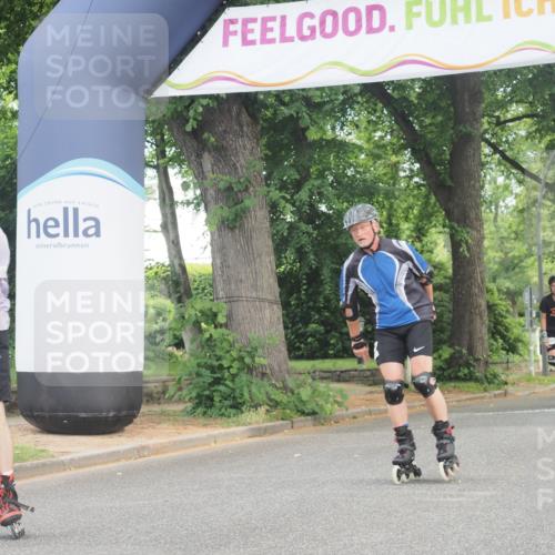 29.06.2025 - hella hamburg halbmarathon KatJ http://msf.ph/oto/8195131 29.06.2025 09:27:45 Zwischen KM18-KM19  meine-sportfotos.de