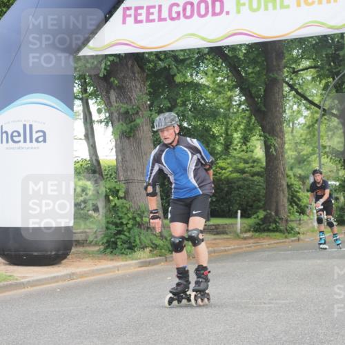 29.06.2025 - hella hamburg halbmarathon KatJ http://msf.ph/oto/8195184 29.06.2025 09:27:45 Zwischen KM18-KM19  meine-sportfotos.de