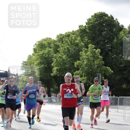 29.06.2025 - hella hamburg halbmarathon Jannik Wohlers http://msf.ph/oto/8195208 29.06.2025 09:46:28 Lombardsbrücke 1053, 1411, 1577, 2243, 5048, 5152, 5193, 5660, 6683, 7080, 7466, 7622, 7628, 7867, 8312, 8323, 10477, 10927, 11898, 12447, 12899, 13199, 13493, 13494, 13729, 14310, 14385, 14841, 14899, 16417, 16505, 16619, 16881, 17014, 17137, 17329, 17751, 18026, 18357, 18600, 18824, 18986 meine-sportfotos.de