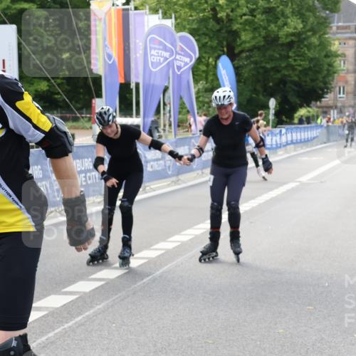 29.06.2025 - hella hamburg halbmarathon Strokosch-Dieckow http://msf.ph/oto/8195224 29.06.2025 09:39:36 Ziel 20002, 20009, 20064, 20065, 20073, 20203, 20382 meine-sportfotos.de