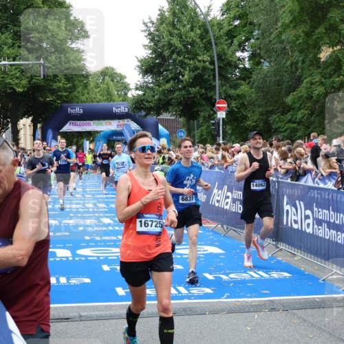 29.06.2025 - hella hamburg halbmarathon Zöllner http://msf.ph/oto/8195226 29.06.2025 10:45:38 Ziel 2138, 2415, 5623, 6831, 8374, 8668, 11291, 11495, 12154, 14062, 14764, 15666, 17674, 18862, 18878 meine-sportfotos.de