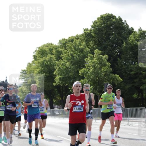 29.06.2025 - hella hamburg halbmarathon Jannik Wohlers http://msf.ph/oto/8195227 29.06.2025 09:46:28 Lombardsbrücke 1053, 1411, 1577, 2243, 5048, 5152, 5193, 5660, 6683, 7080, 7466, 7622, 7628, 7867, 8312, 8323, 10477, 10927, 11898, 12447, 12899, 13199, 13493, 13494, 13729, 14310, 14385, 14841, 14899, 16417, 16505, 16619, 16881, 17014, 17137, 17329, 17751, 18026, 18357, 18600, 18824, 18986 meine-sportfotos.de