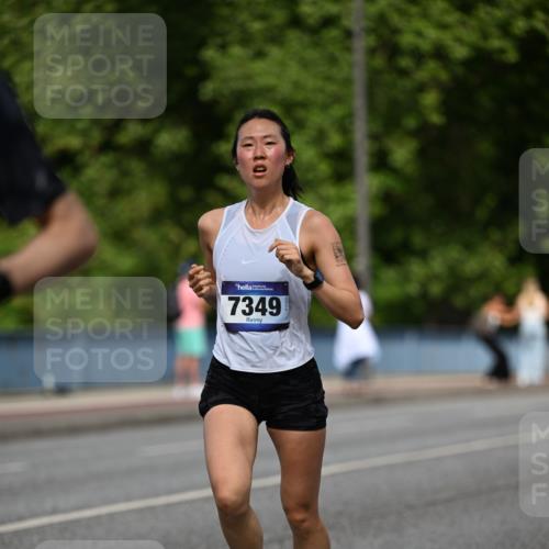 29.06.2025 - hella hamburg halbmarathon Dr. Thomas Lammeyer http://msf.ph/oto/8195244 29.06.2025 09:47:50 Kennedybrücke 1065, 2021, 2879, 3075, 3845, 3968, 4678, 5367, 7349, 8473, 8731, 9047, 10790, 10848 meine-sportfotos.de