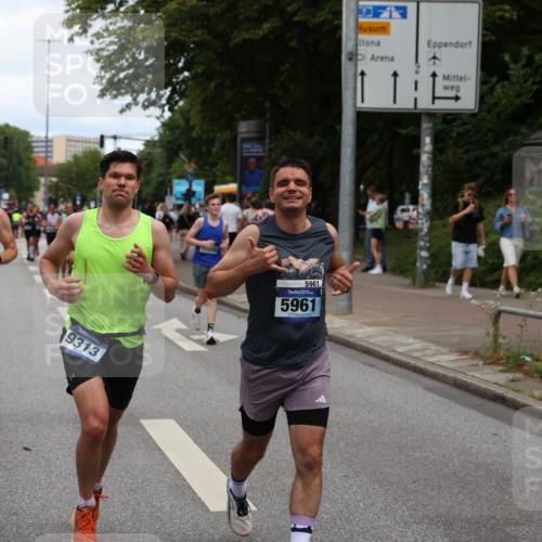 29.06.2025 - hella hamburg halbmarathon Yannick Fuchs http://msf.ph/oto/8195259 29.06.2025 10:31:35 20KM 1385, 1411, 1571, 3959, 4860, 4865, 5003, 5092, 5307, 5315, 5961, 6123, 6529, 7310, 7482, 7831, 8084, 8121, 8362, 9178, 9296, 9313, 10680, 10738, 11120, 11833, 13972, 14691, 15261, 15939, 16523, 17024, 17192, 17306, 17658, 17723, 18038, 18062, 18384, 18733, 18824 meine-sportfotos.de