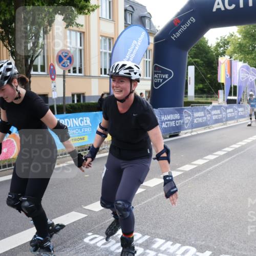 29.06.2025 - hella hamburg halbmarathon Strokosch-Dieckow http://msf.ph/oto/8195281 29.06.2025 09:39:37 Ziel 20002, 20009, 20064, 20065, 20073, 20203, 20382 meine-sportfotos.de