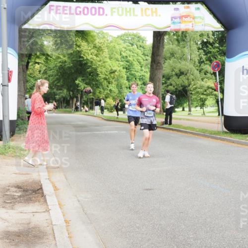 29.06.2025 - hella hamburg halbmarathon MichiJ http://msf.ph/oto/8195307 29.06.2025 10:20:30 Zwischen KM18-KM19 2460, 2851, 7880, 11857, 13754, 17322, 18177 meine-sportfotos.de