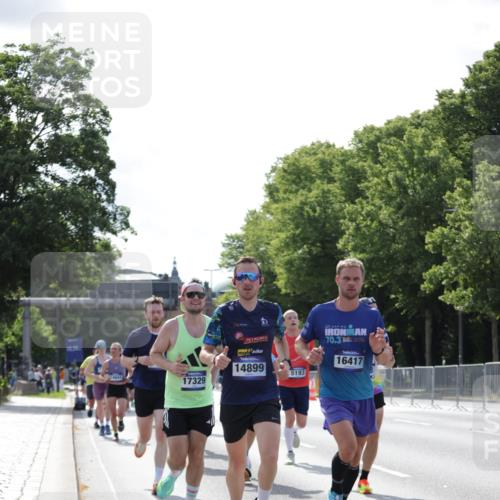 29.06.2025 - hella hamburg halbmarathon Jannik Wohlers http://msf.ph/oto/8195371 29.06.2025 09:46:29 Lombardsbrücke 1053, 1411, 1577, 2243, 5152, 5193, 5660, 6683, 7080, 7466, 7622, 7628, 7867, 8312, 8323, 10477, 10927, 11898, 12447, 12899, 13199, 13493, 13494, 13729, 14069, 14310, 14385, 14841, 14899, 16417, 16505, 16619, 16881, 17014, 17137, 17329, 17751, 18026, 18357, 18600, 18824, 18906, 18986 meine-sportfotos.de