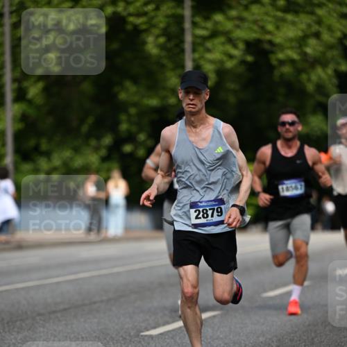 29.06.2025 - hella hamburg halbmarathon Dr. Thomas Lammeyer http://msf.ph/oto/8195446 29.06.2025 09:47:52 Kennedybrücke 1065, 2021, 2879, 3075, 3845, 3968, 4678, 5367, 7349, 8473, 8731, 10790, 10848 meine-sportfotos.de