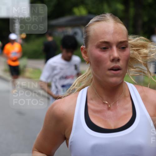 29.06.2025 - hella hamburg halbmarathon Yannick Fuchs http://msf.ph/oto/8195447 29.06.2025 10:44:16 20KM 1216, 1321, 1399, 1630, 2020, 2234, 2788, 3296, 3414, 3852, 3947, 4127, 4247, 4933, 5447, 5894, 6125, 6282, 8153, 8313, 8576, 8657, 8689, 8899, 8921, 9031, 9303, 9551, 10371, 10480, 10750, 11455, 11975, 12203, 12235, 12527, 12733, 13225, 13282, 13463, 13609, 13758, 13812, 14562, 14794, 15620, 16000, 16242, 16403, 16732, 16806, 16887, 17247, 17282, 17319, 18228, 18229, 18451, 18499, 18657, 18658, 18884 meine-sportfotos.de