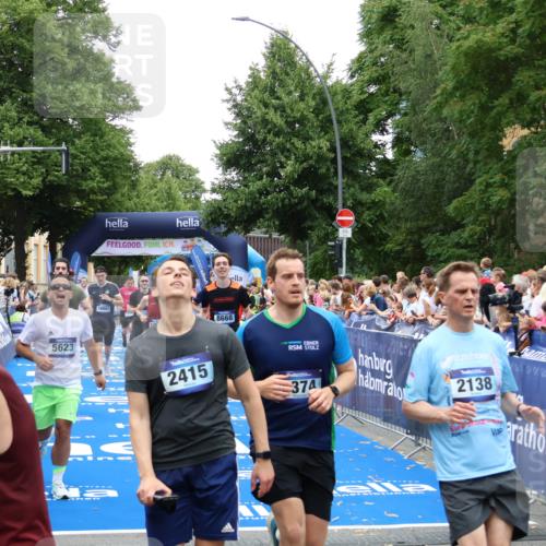 29.06.2025 - hella hamburg halbmarathon Zöllner http://msf.ph/oto/8195451 29.06.2025 10:45:41 Ziel 2138, 5623, 6071, 6711, 8374, 8668, 11291, 11495, 12154, 14764, 15666, 17674, 18862, 18878 meine-sportfotos.de