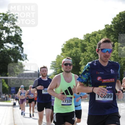 29.06.2025 - hella hamburg halbmarathon Jannik Wohlers http://msf.ph/oto/8195538 29.06.2025 09:46:30 Lombardsbrücke 1053, 1396, 1411, 1577, 2243, 3005, 5152, 5193, 5660, 7080, 7466, 7622, 7628, 7867, 8312, 8323, 10477, 10927, 11898, 12899, 13199, 13493, 13494, 13729, 14069, 14310, 14385, 14841, 14899, 15390, 16417, 16505, 16619, 16881, 17014, 17137, 17329, 18026, 18357, 18600, 18824, 18906, 18986 meine-sportfotos.de