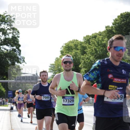 29.06.2025 - hella hamburg halbmarathon Jannik Wohlers http://msf.ph/oto/8195572 29.06.2025 09:46:30 Lombardsbrücke 1053, 1396, 1411, 1577, 2243, 3005, 5152, 5193, 5660, 7080, 7466, 7622, 7628, 7867, 8312, 8323, 10477, 10927, 11898, 12899, 13199, 13493, 13494, 13729, 14069, 14310, 14385, 14841, 14899, 15390, 16417, 16505, 16619, 16881, 17014, 17137, 17329, 18026, 18357, 18600, 18824, 18906, 18986 meine-sportfotos.de