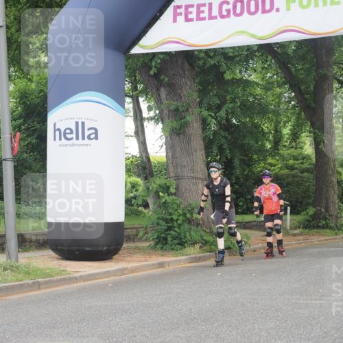 29.06.2025 - hella hamburg halbmarathon KatJ http://msf.ph/oto/8195610 29.06.2025 09:27:49 Zwischen KM18-KM19  meine-sportfotos.de